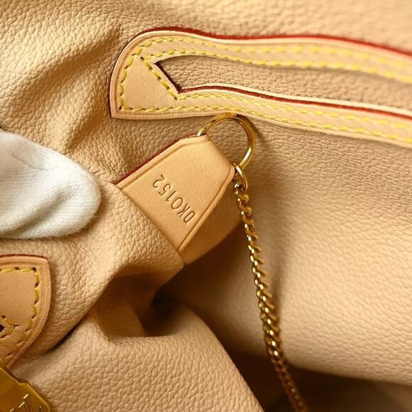 AUTHENTIC LOUIS VUITTON MONOGRAM BUCKET PM TOTE BAG DK0152 - Picture 8 of 8